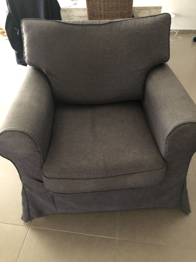 Sofa poltrona cinzenta