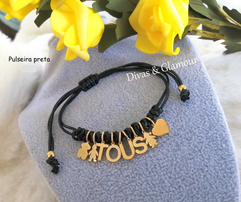 Vários modelos de pulseiras no anúncio