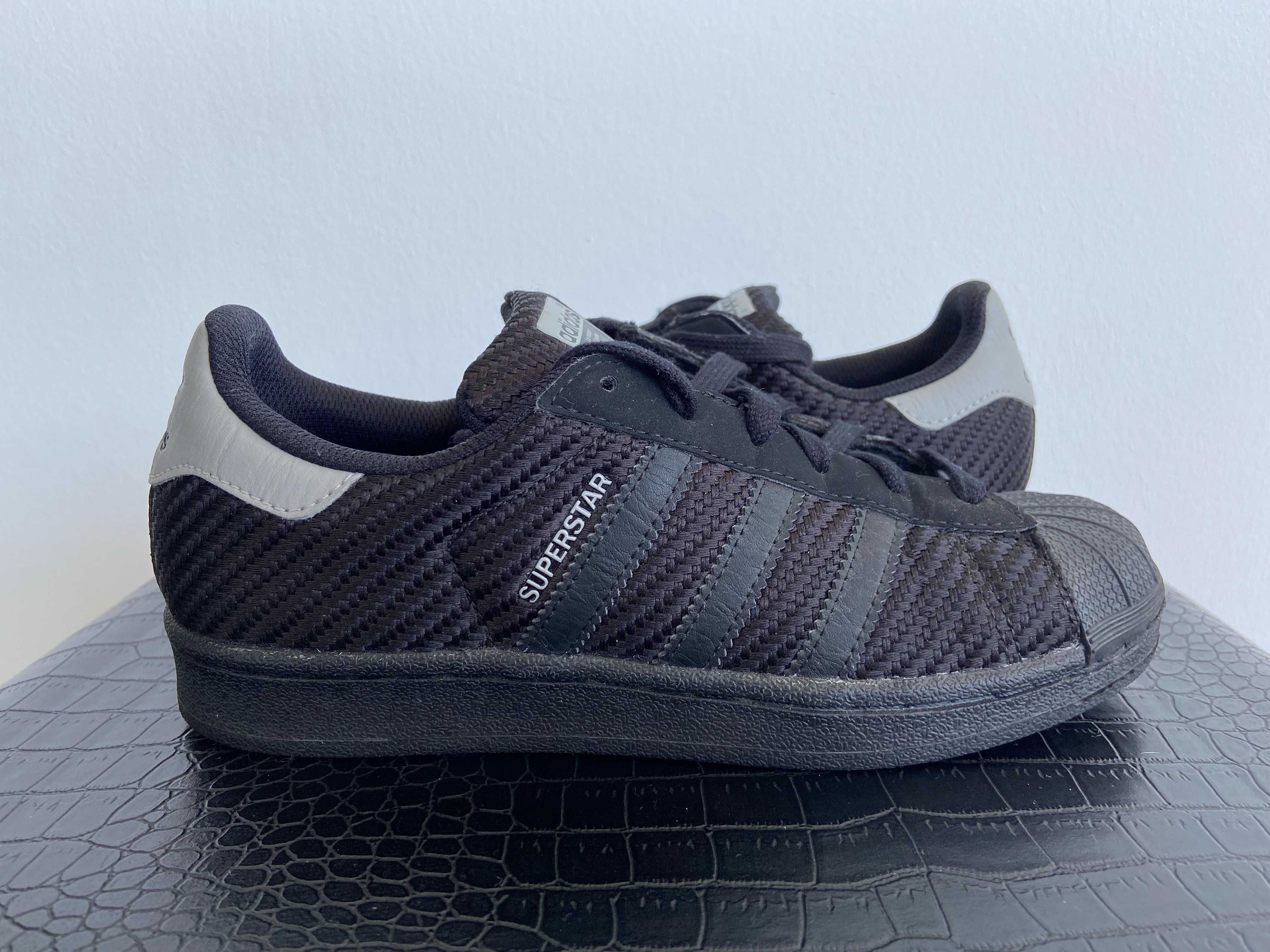 Adidas Superstar Originals preto e cinza