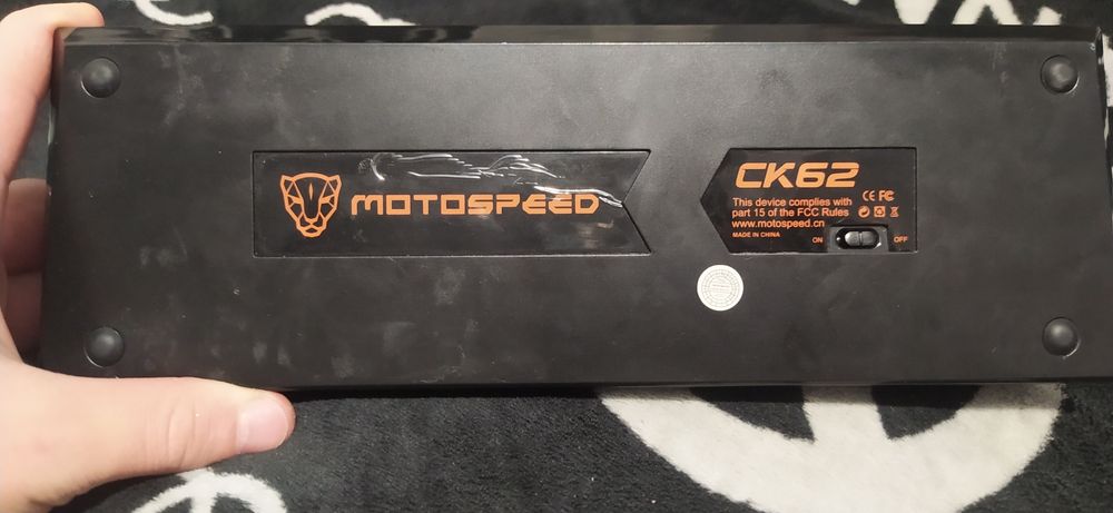 Клавиатура MOTOSPEED блютуз, и по проводу