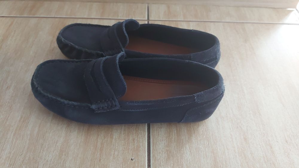 Mokasyny chłopięce zamszowe, granatowe Zara 36