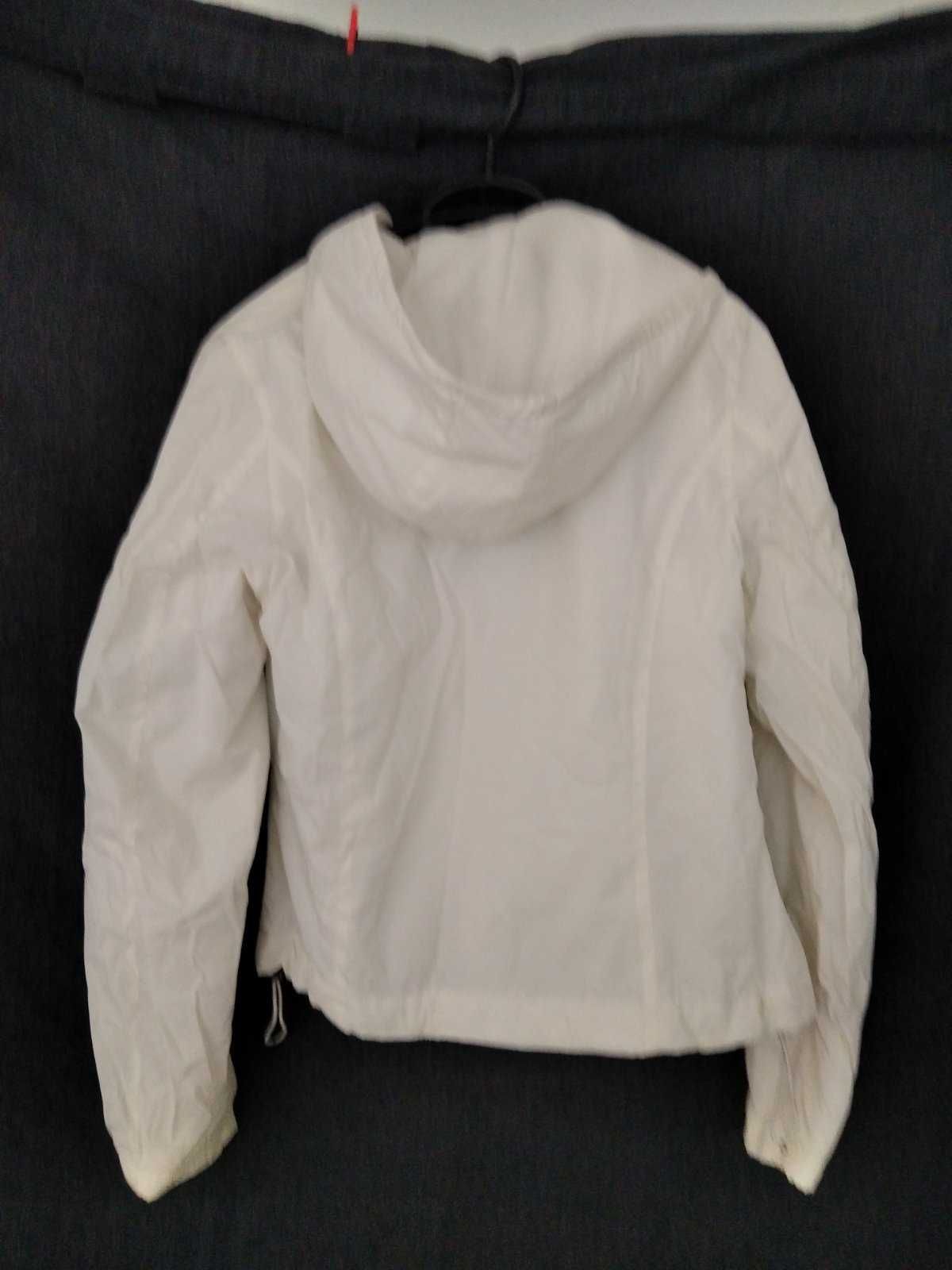 Куртка ветровка белая Terranova