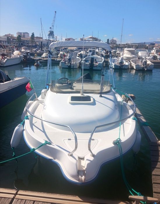 RESERVADO Barco Baleote 460