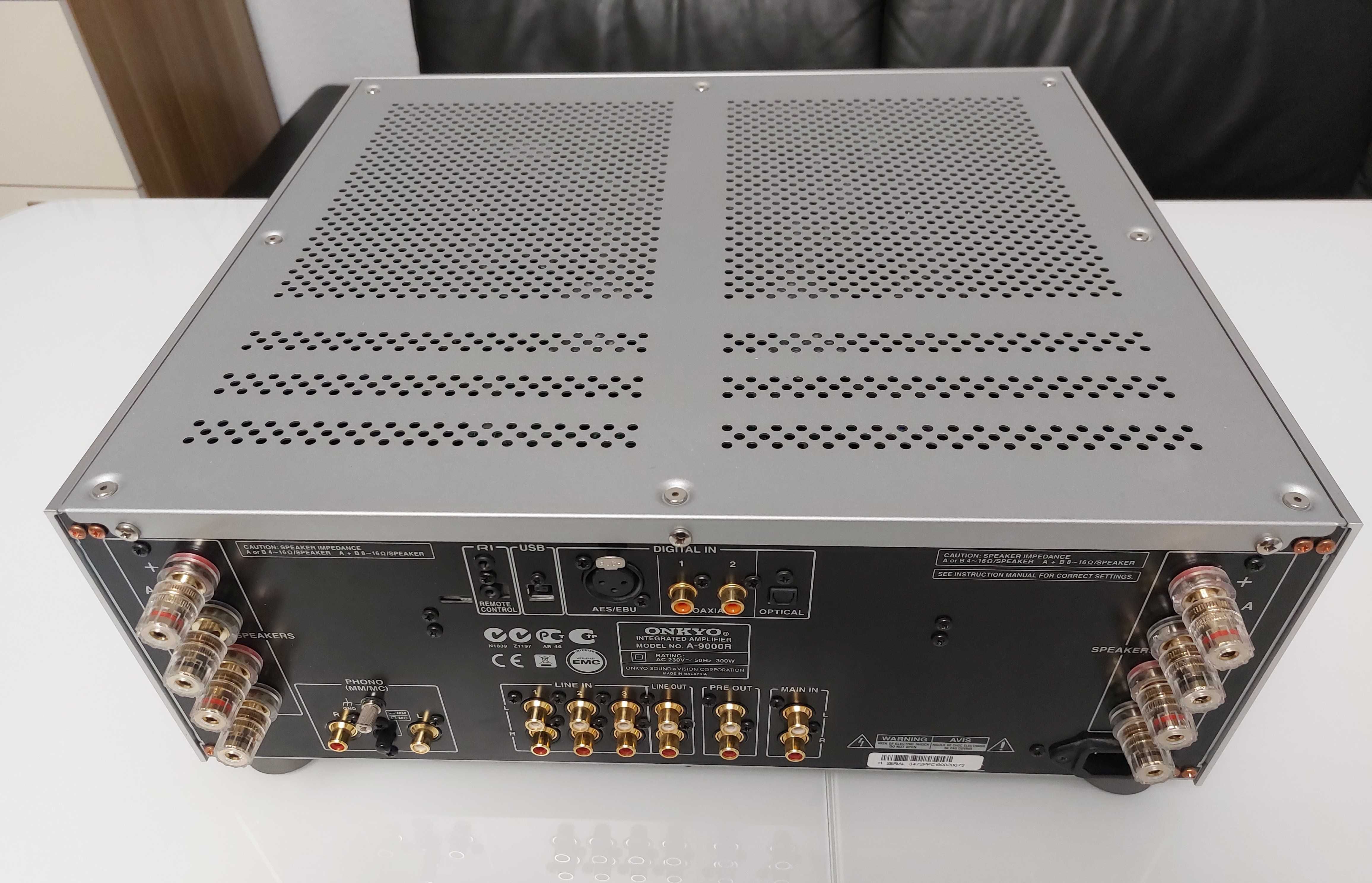 Усилитель Стерео Onkyo A 9000R (DAC 2 × WM8742; 2x140Wt 4Om)