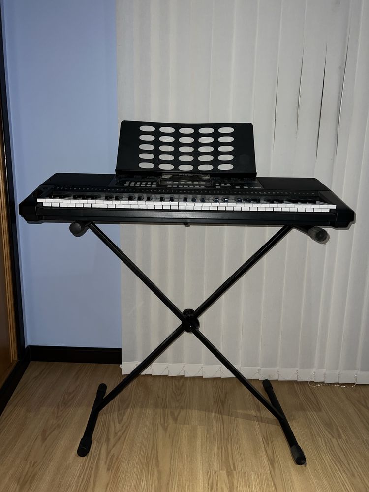 Piano medeli a300