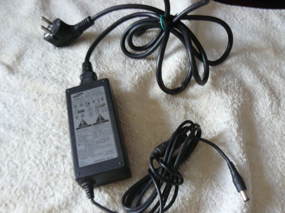 Zasilacz Sony lub Samsung laptop tablet dużo innych