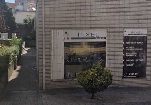 Loja comercial à Areosa, Rio Tinto