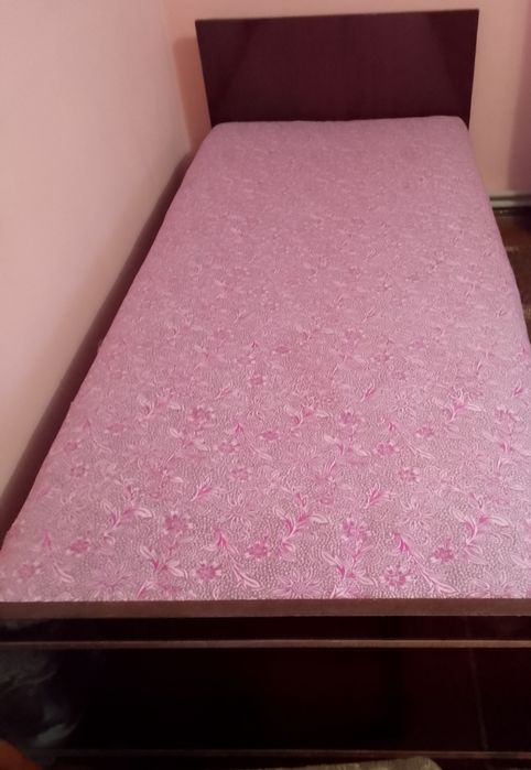 Продам односпальне ліжко