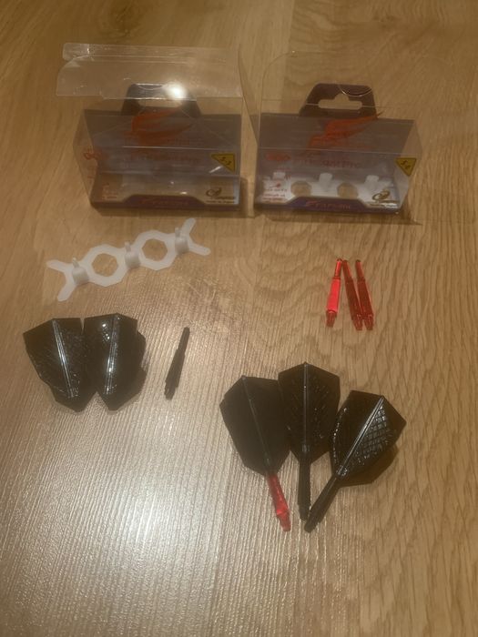 Zestaw Cosmo PRO flights piórka i szafty dart