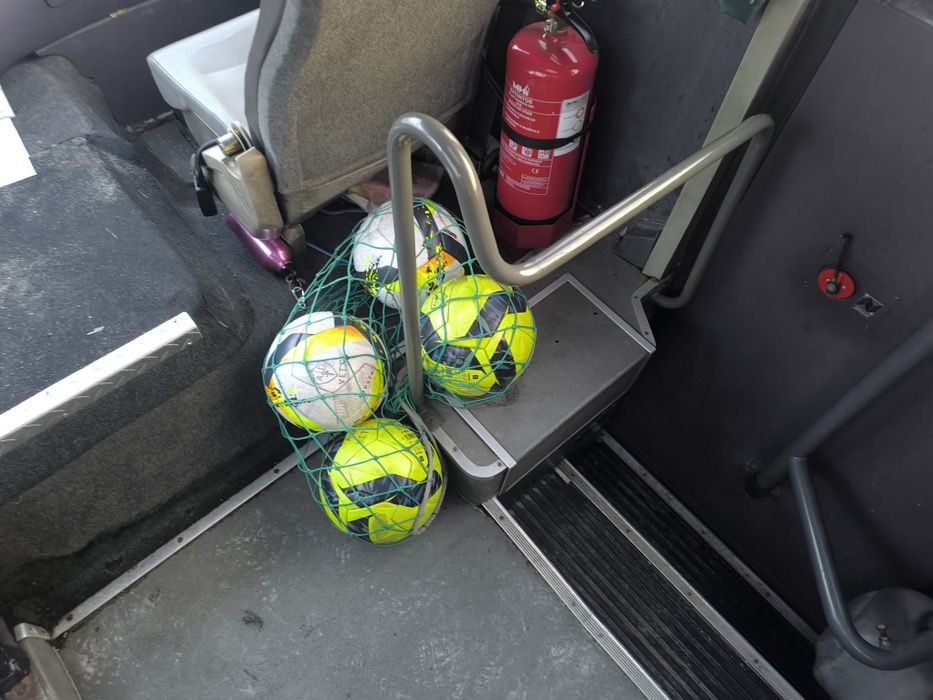 Autocarro 28 lugares