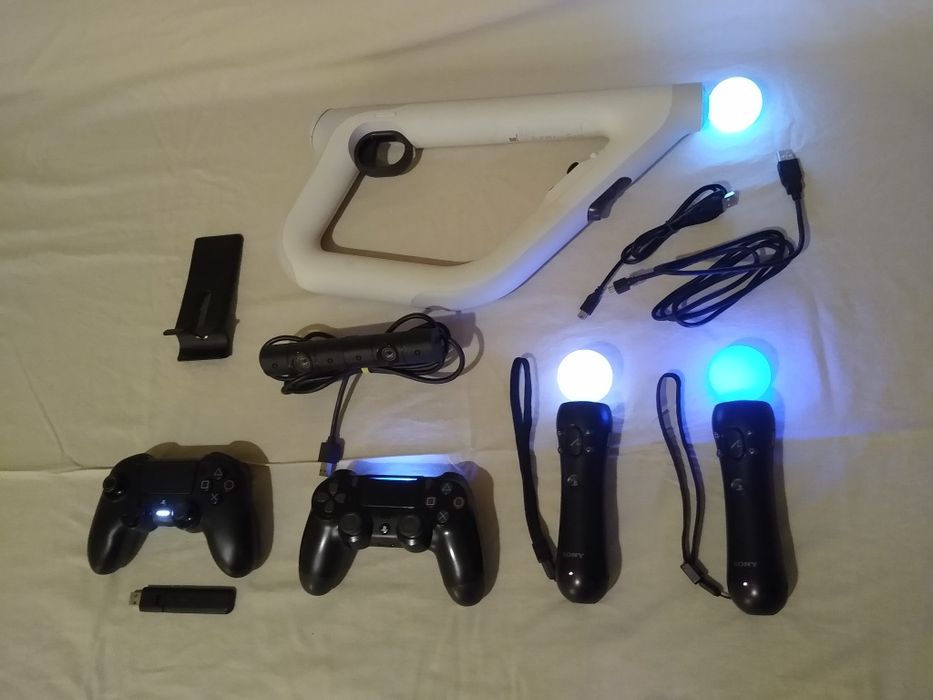 Konsola PS4 Pro 1T Google VR Gry Akcesoria