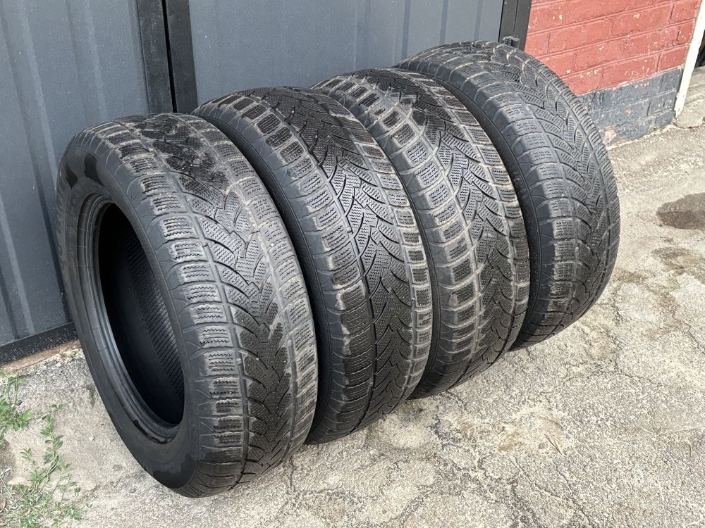 Шини комплект зимові 235/65/R 17