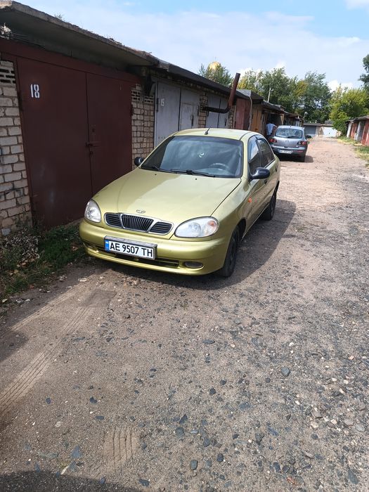 Продаётся автомобиль Daewo Lanos,поляк,обслужен,на уверенном ходу .