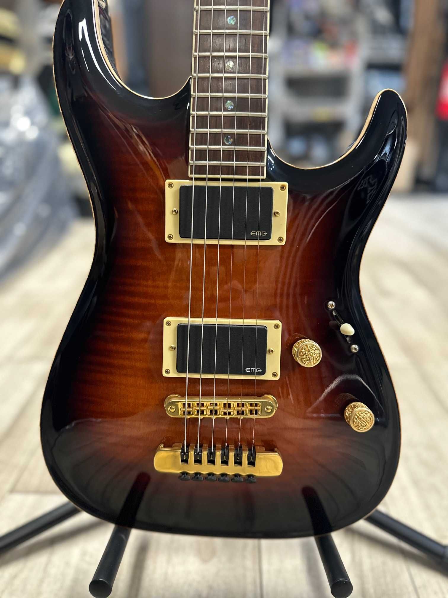 Witkowski gitara elektryczna używana + pokrowiec faktura