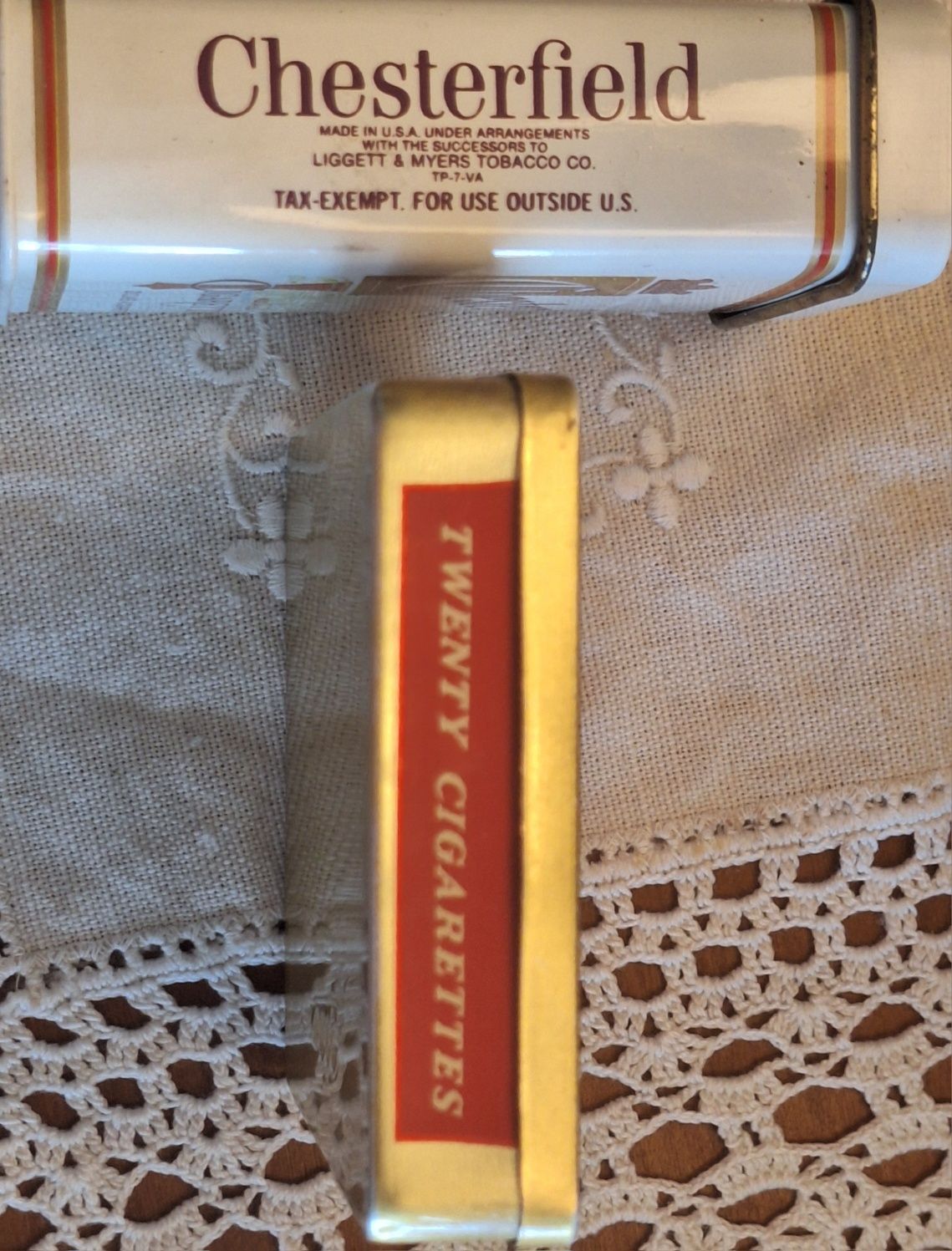 4 Caixas cigarros + 1 isqueiro marcas antigas