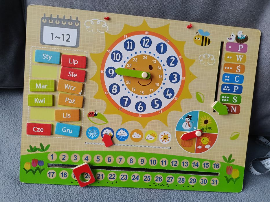 Tablica z zegarem,kalendarzem,porami roku