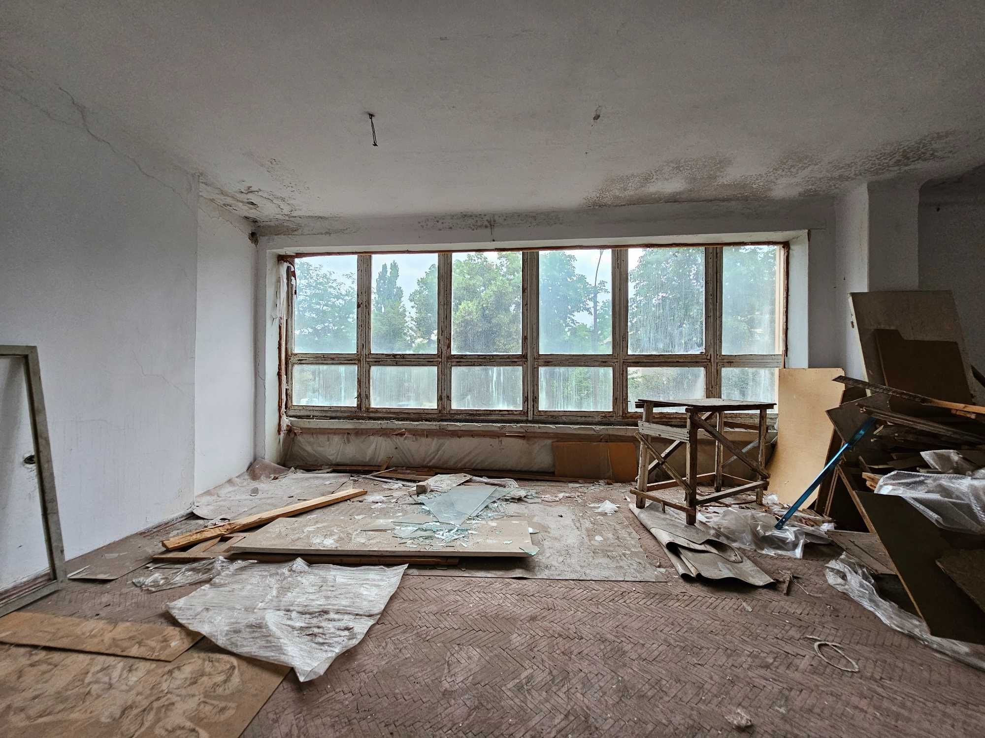 Продаётся помещение 380 кв.м. на Карачунах, ул. Бахчисарайская