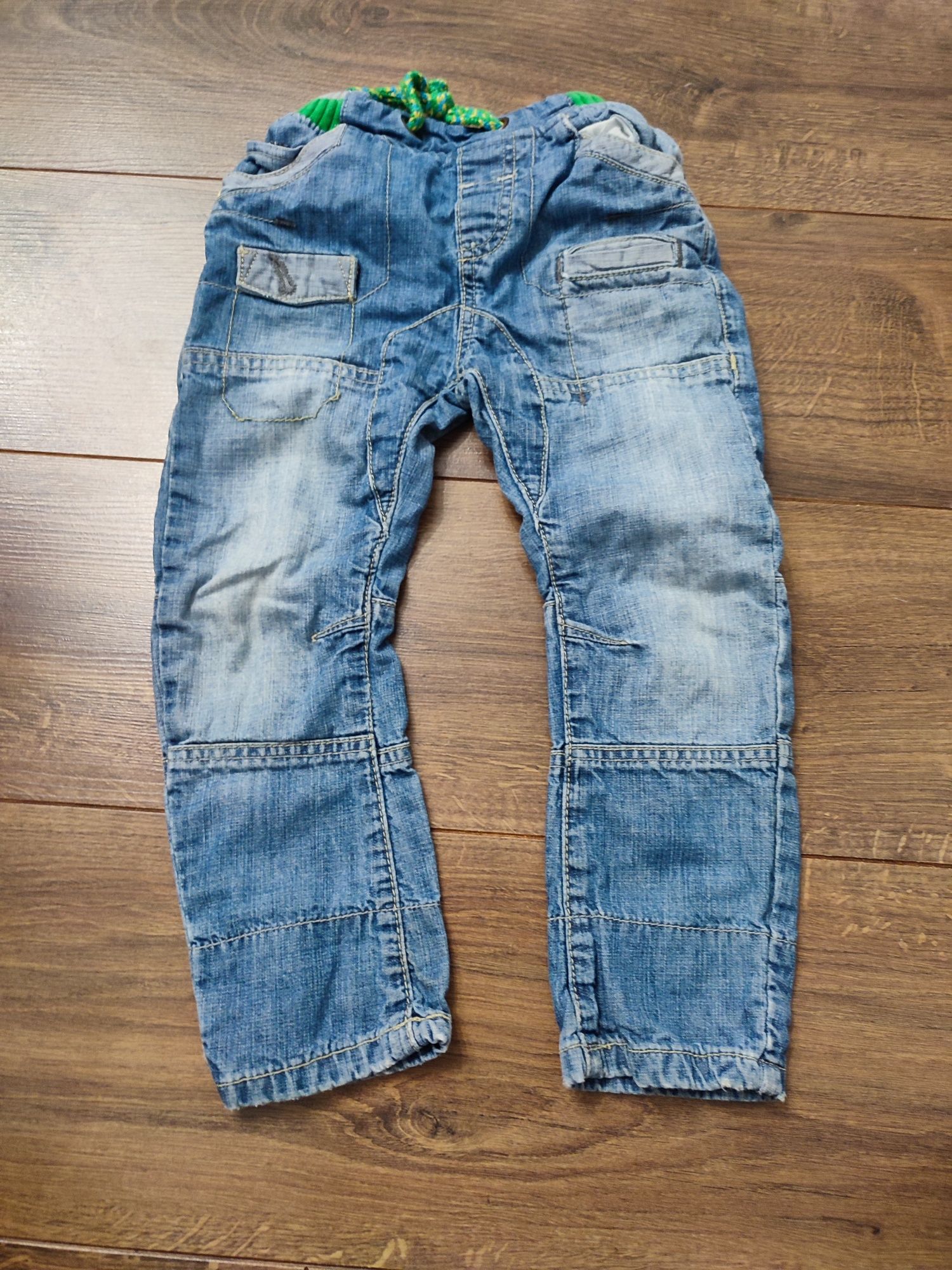 Spodnie jeansowe chłopięce na gumie