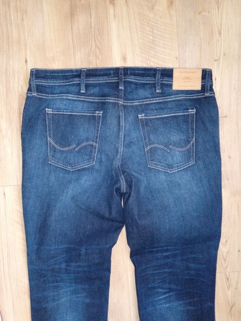 Jack&Jones 42/32 Nowe