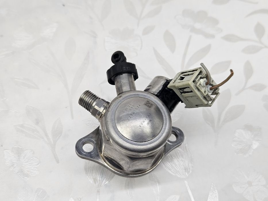 Pompa wysokiego ciśnienia paliwa Hitachi 32​3​61​7​24 Volvo S60 NOWE