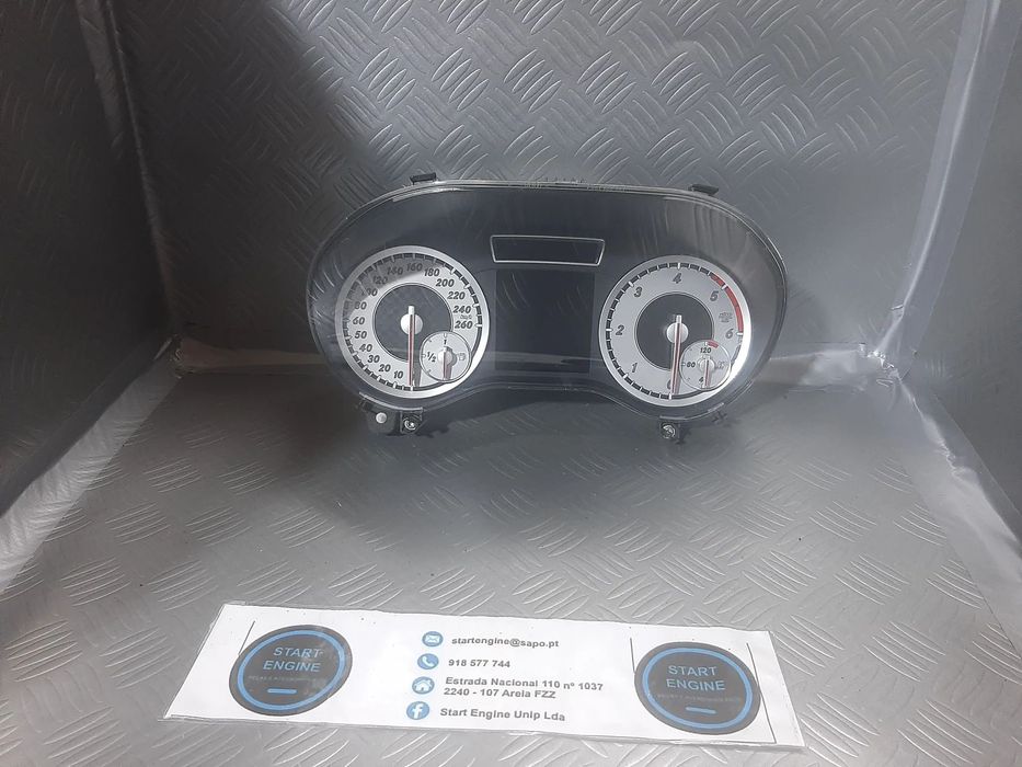 Quadrante Mercedes Class A W176 AMG