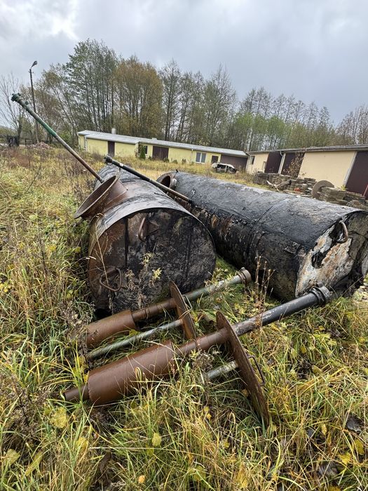 Zbiorniki po stacji bezynowej  5000L