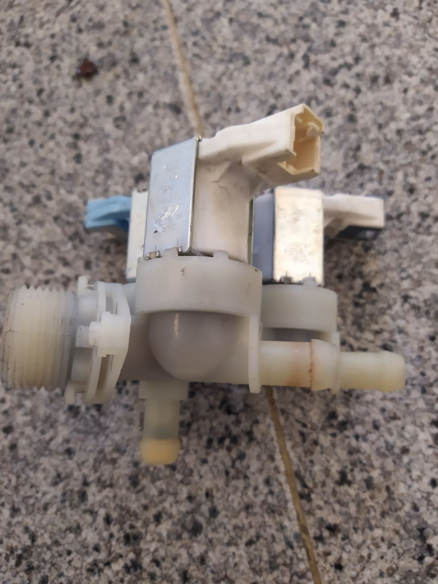 Válvula slenoide 3 vias