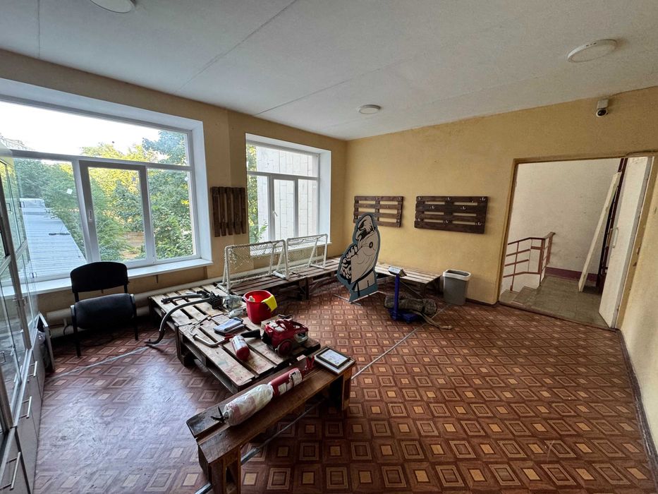 Театральна спортзал 370 кв.м. в/у гарне місце