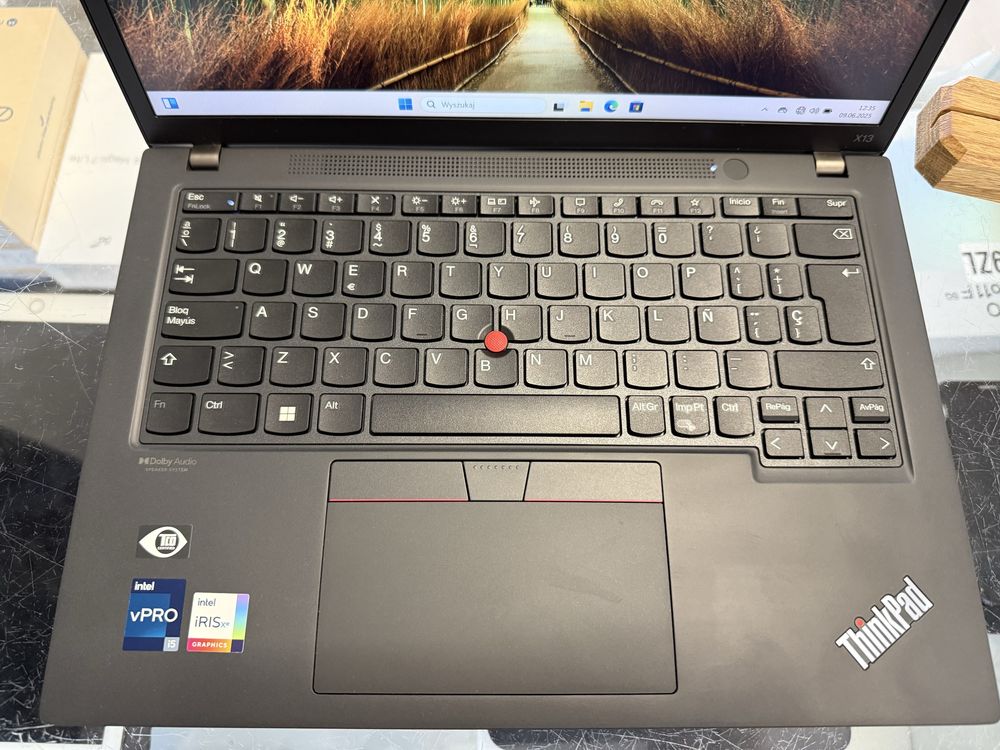 Ladny Laptop Lenovo ThinkPad i5 12 Gen 16GB 250GB