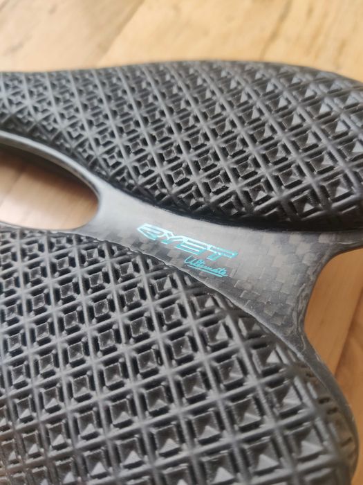 Siodło rowerowe carbon RYET drukowane 3D 245x145mm