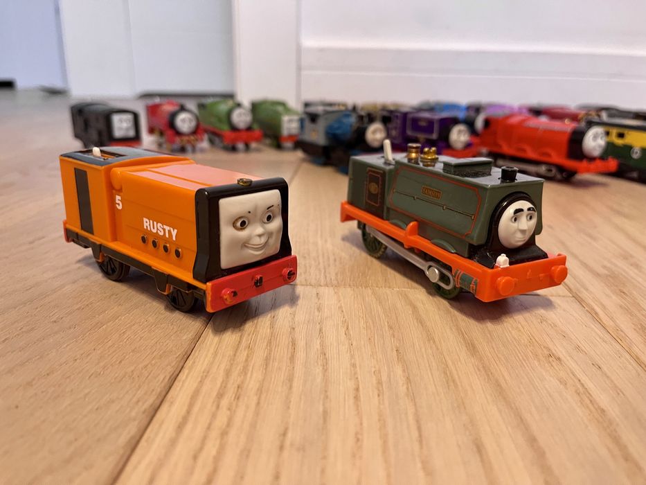 Tomek i przyjaciele ZESTAW tory, ciuchcie, wagony, zwrotnice itp.