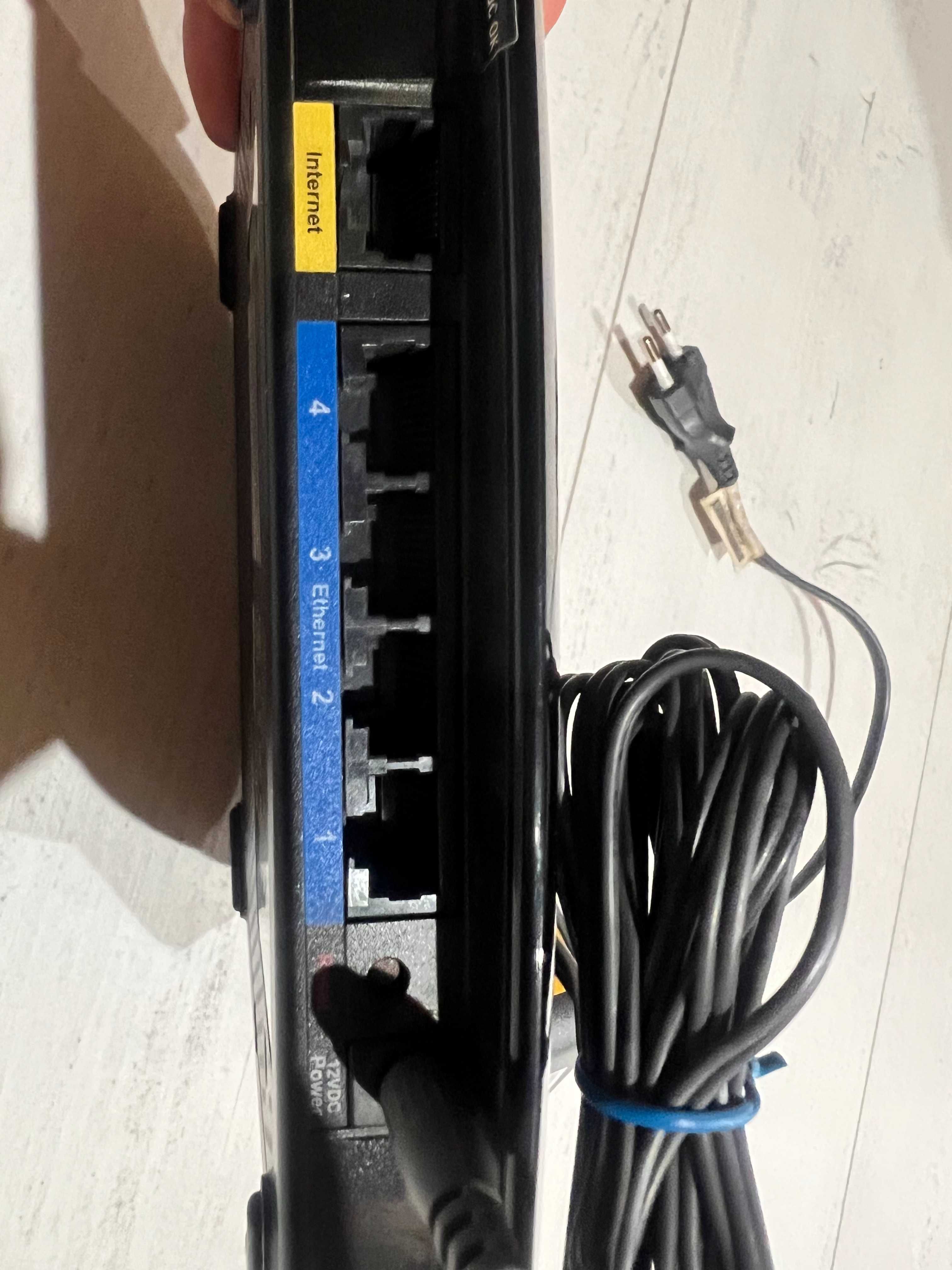 Router Linksys CISCO WRT320N