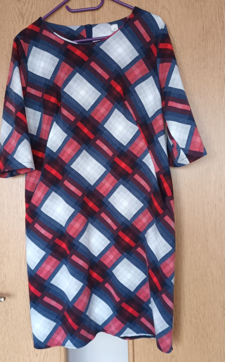 Sukienka damska przejściowa midi rękaw 3/4  M-L