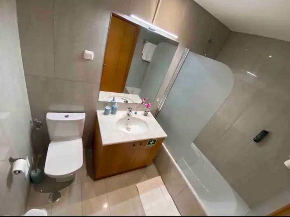 Arrenda-se apartamento T1 em Ponta Delgada