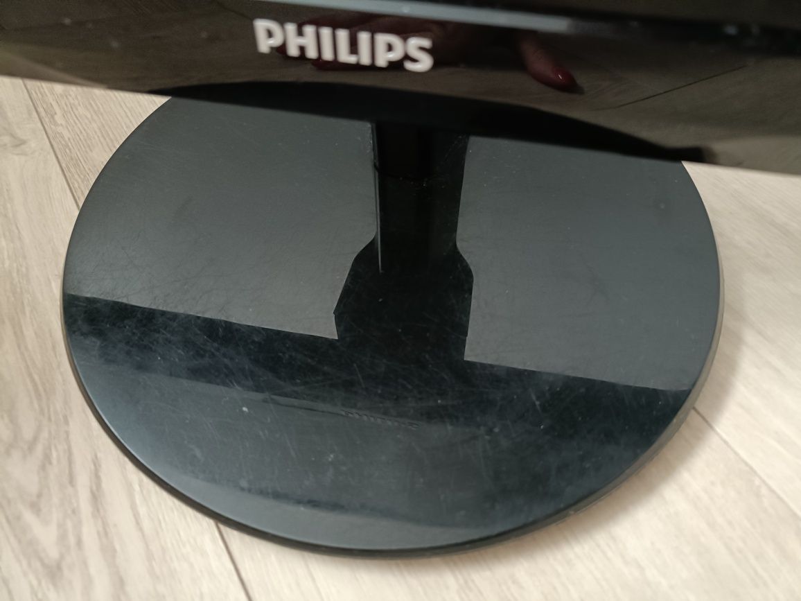 Monitor ekran Philips 24 całe model 246V5L