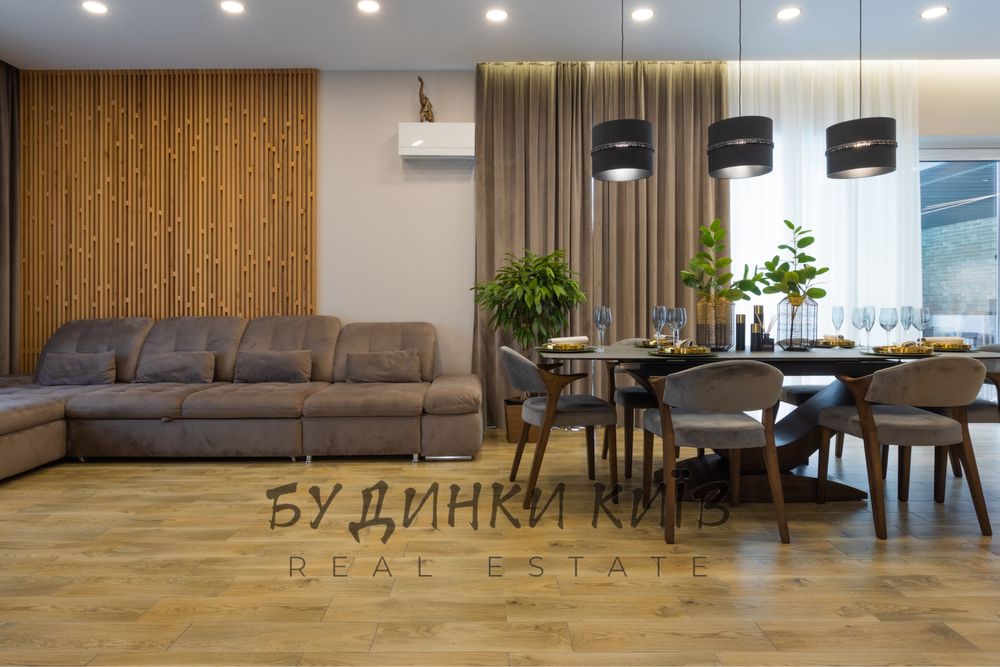 Продаж будинку з дизайнерським ремонтом в м. Київ  ( Чайка )