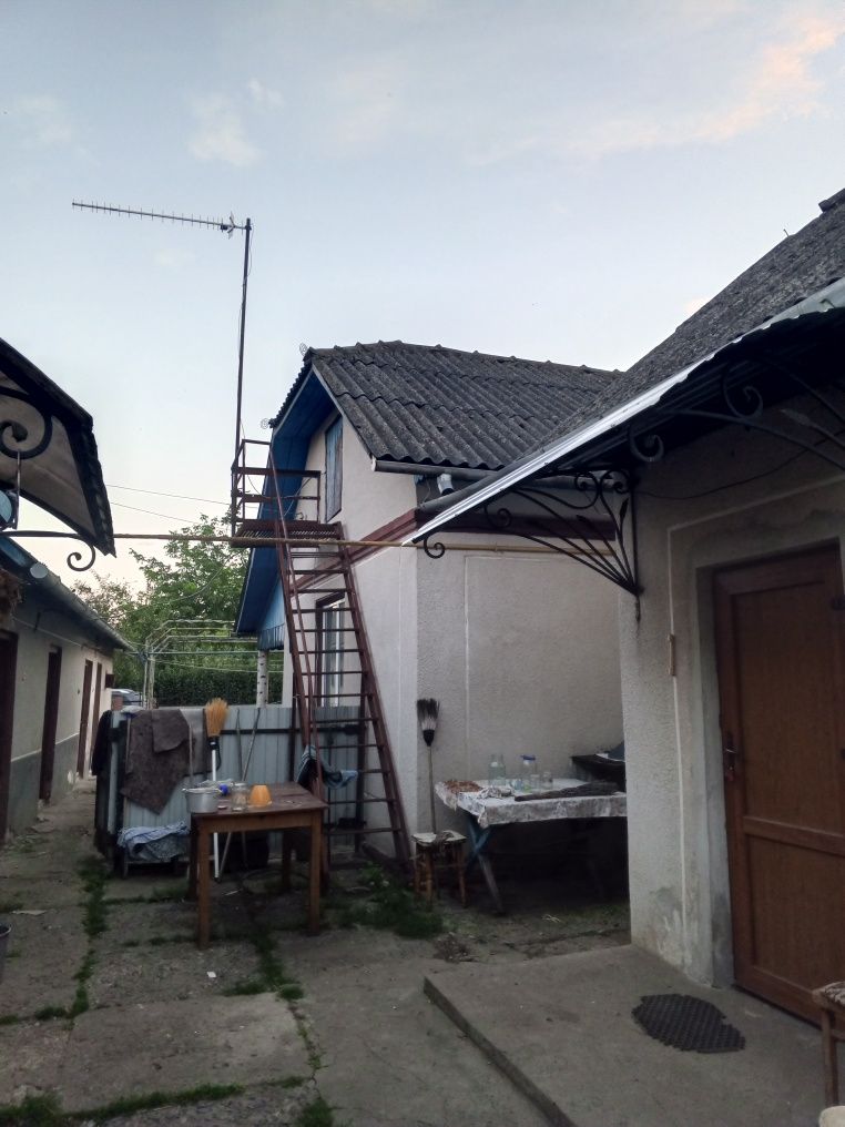 Продається будинок.Для тих хто цінує тишину і природу.