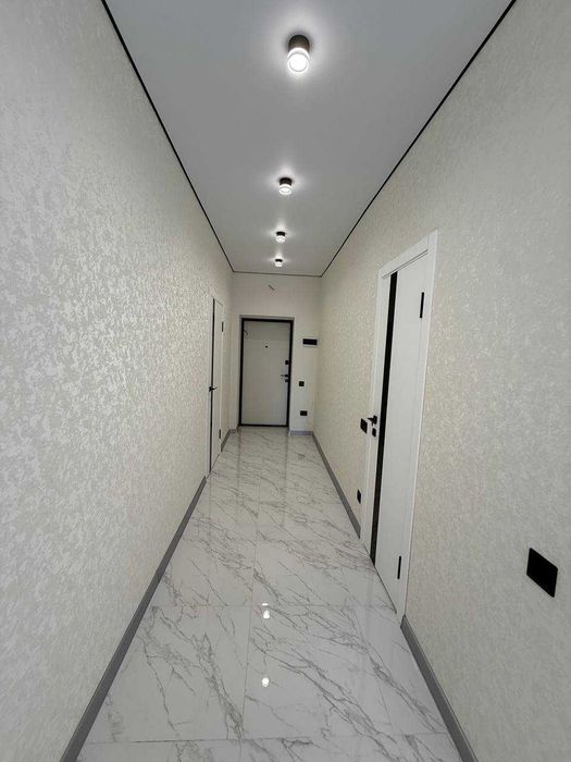 Продаж 1 к квартири з ремонтом Озерна переуступка торг