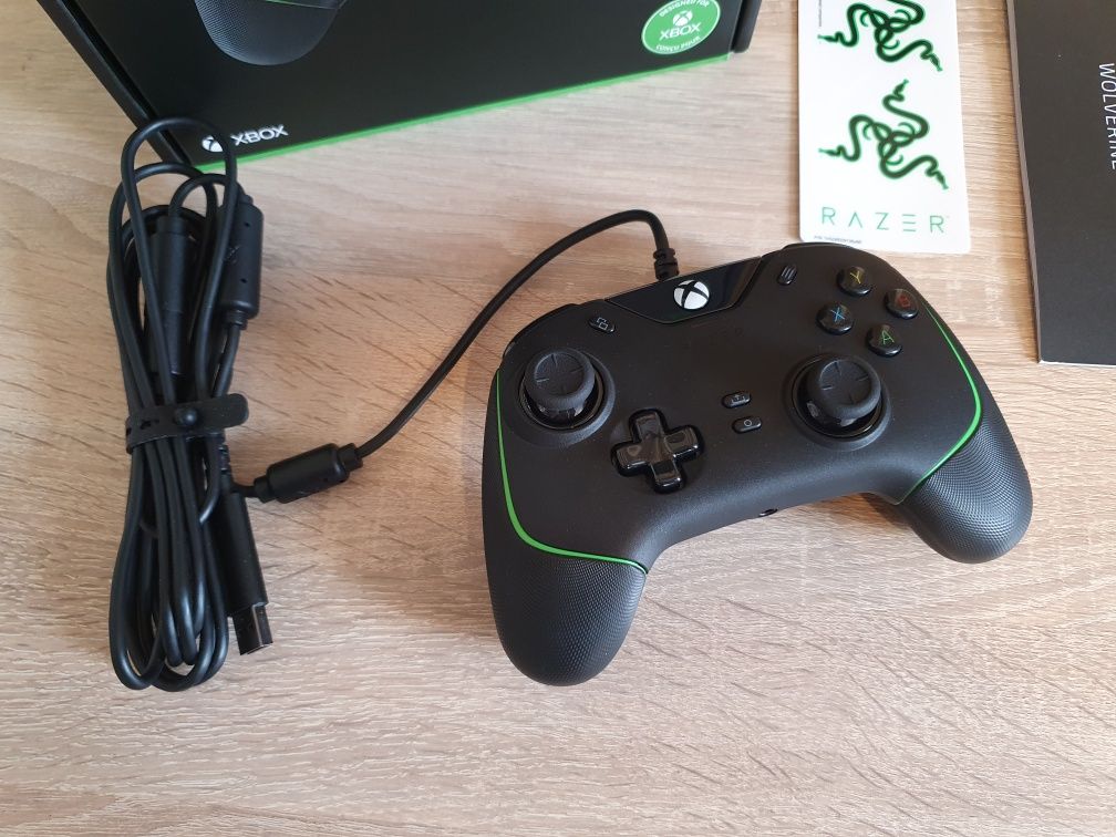 Pad Xbox Series X Razer Wolverine V2 

Stan pada Bardzo dobry Działa p