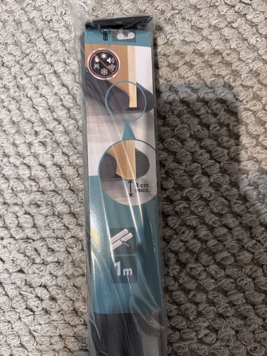 Listwa uszczelniająca do drzwi wsuwana 1m