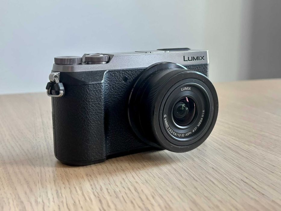 Panasonic Lumix GX80 + Lumix 12-32 + Dodatki