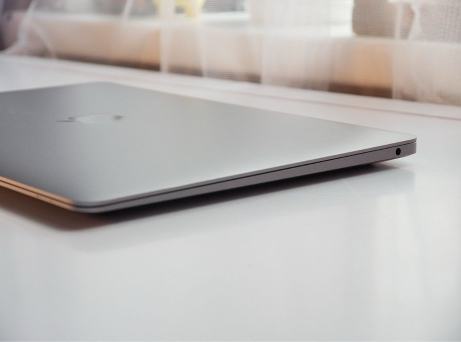 MacBook Air M1 2020 | 8/256 | 90% АКБ!