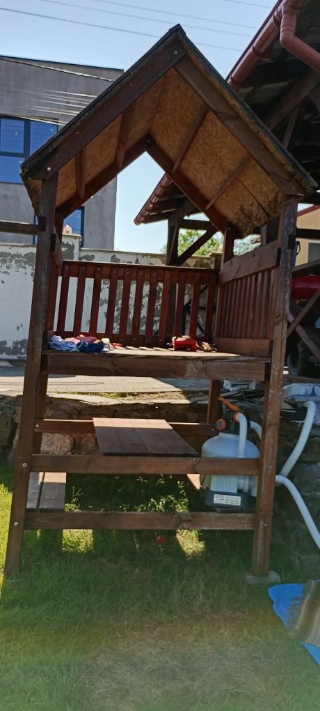 Дитячий будиночок майданчик вуличний