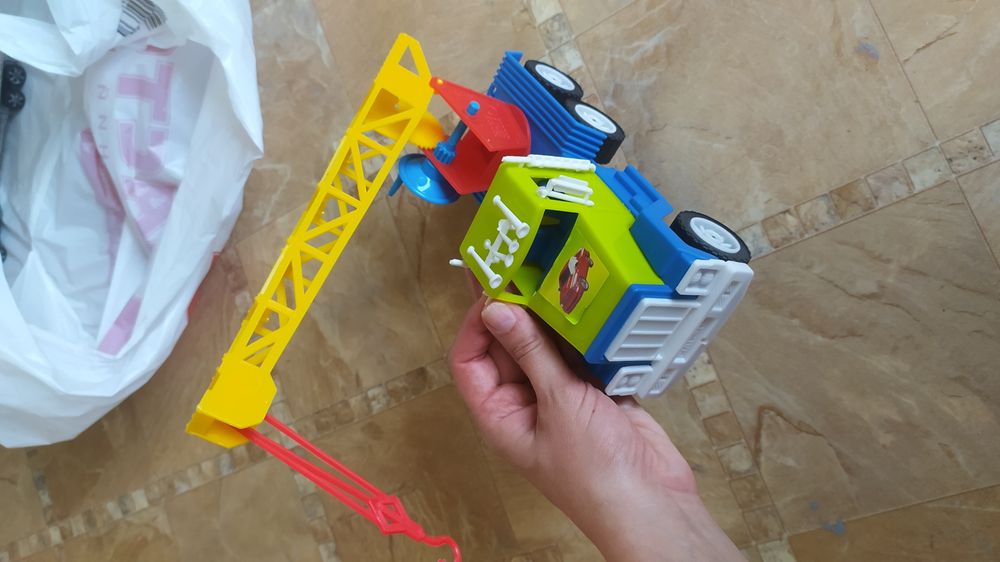 Пластмасовий кран