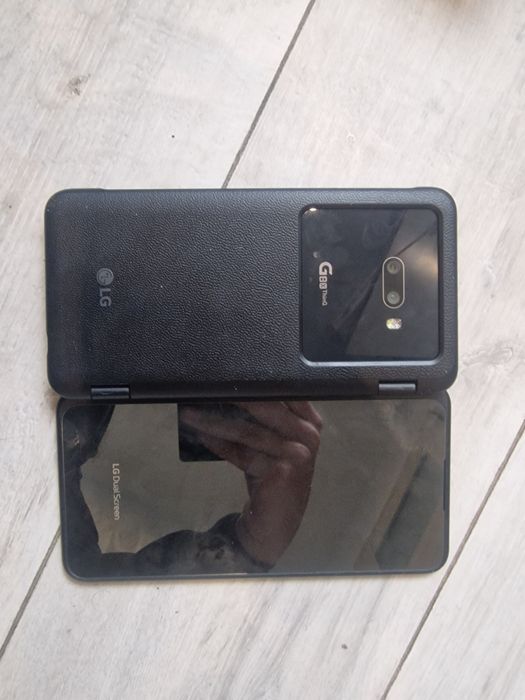 OKAZJA! Dualscreen ładowarka LG G8x Thinq 6/128GB