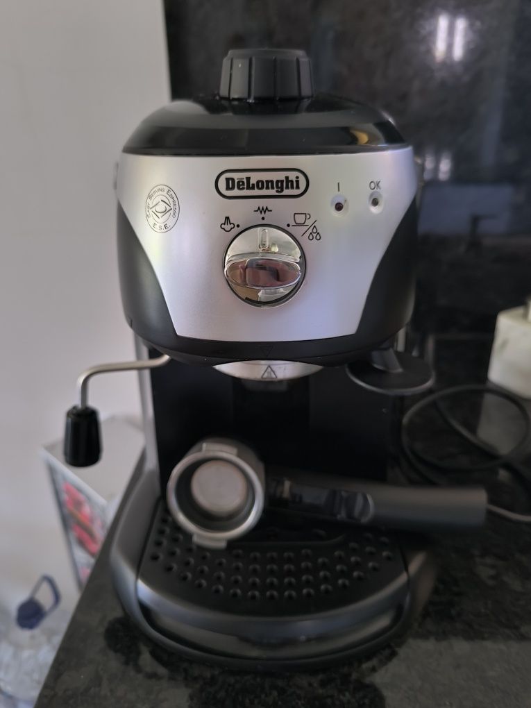 Maquina café DeLonghi