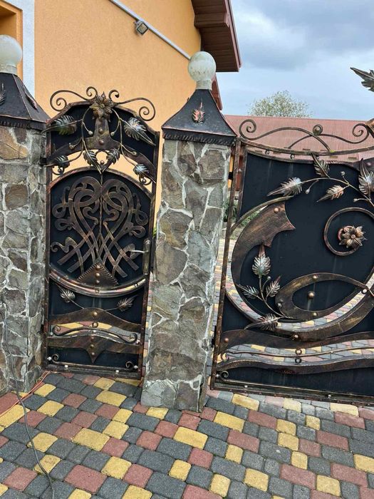 Продається брама та прольоти