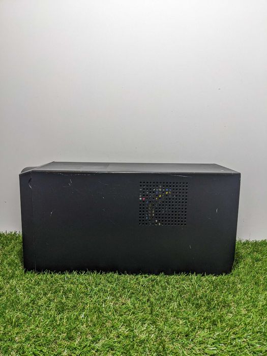 Источник бесперебойного питания (ИБП) APC Smart-UPS 1500VA LCD 230V