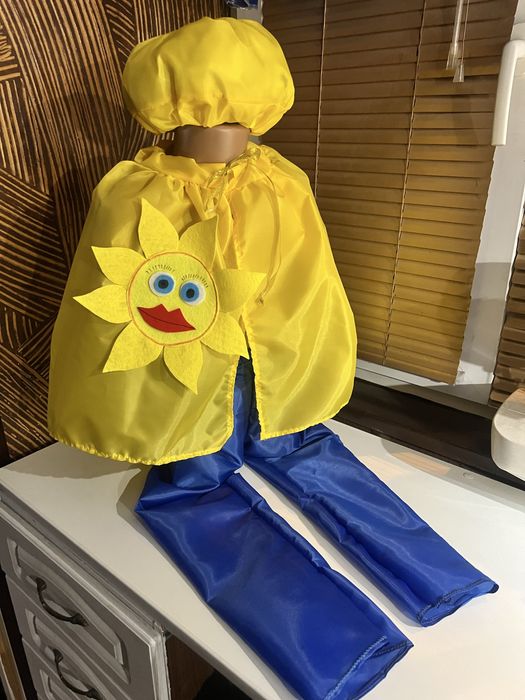 Карнавальний костюм промінчик,гриб,джміль,баклажан,заєць,дощик,мухомор