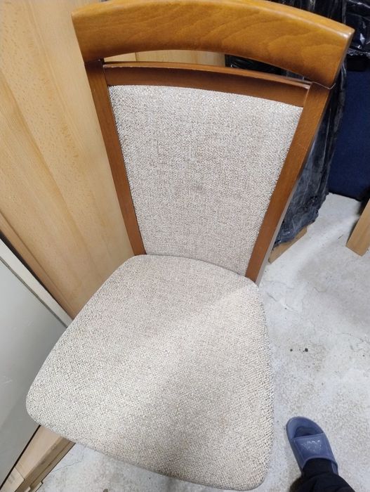 Krzesła 2 sztuki używane.